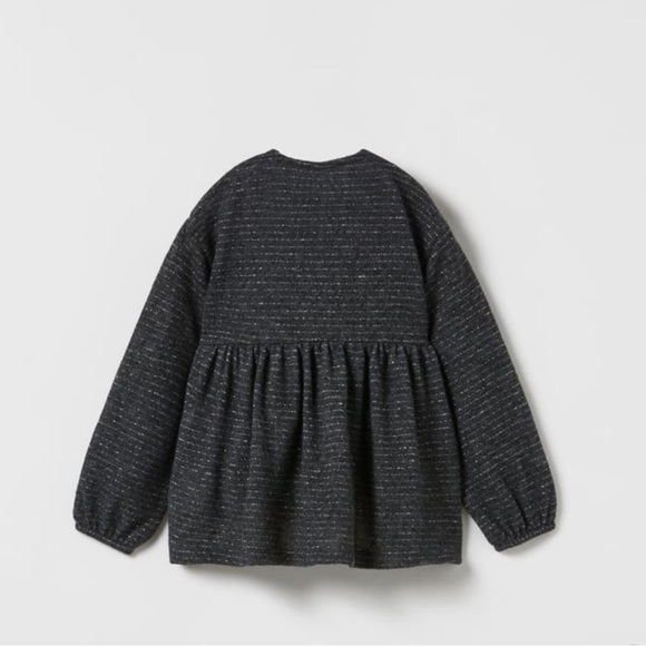 👶🏻NWT ZARA baby girl shiny oversized blouse size 6-9 months - Picture 2 of 3